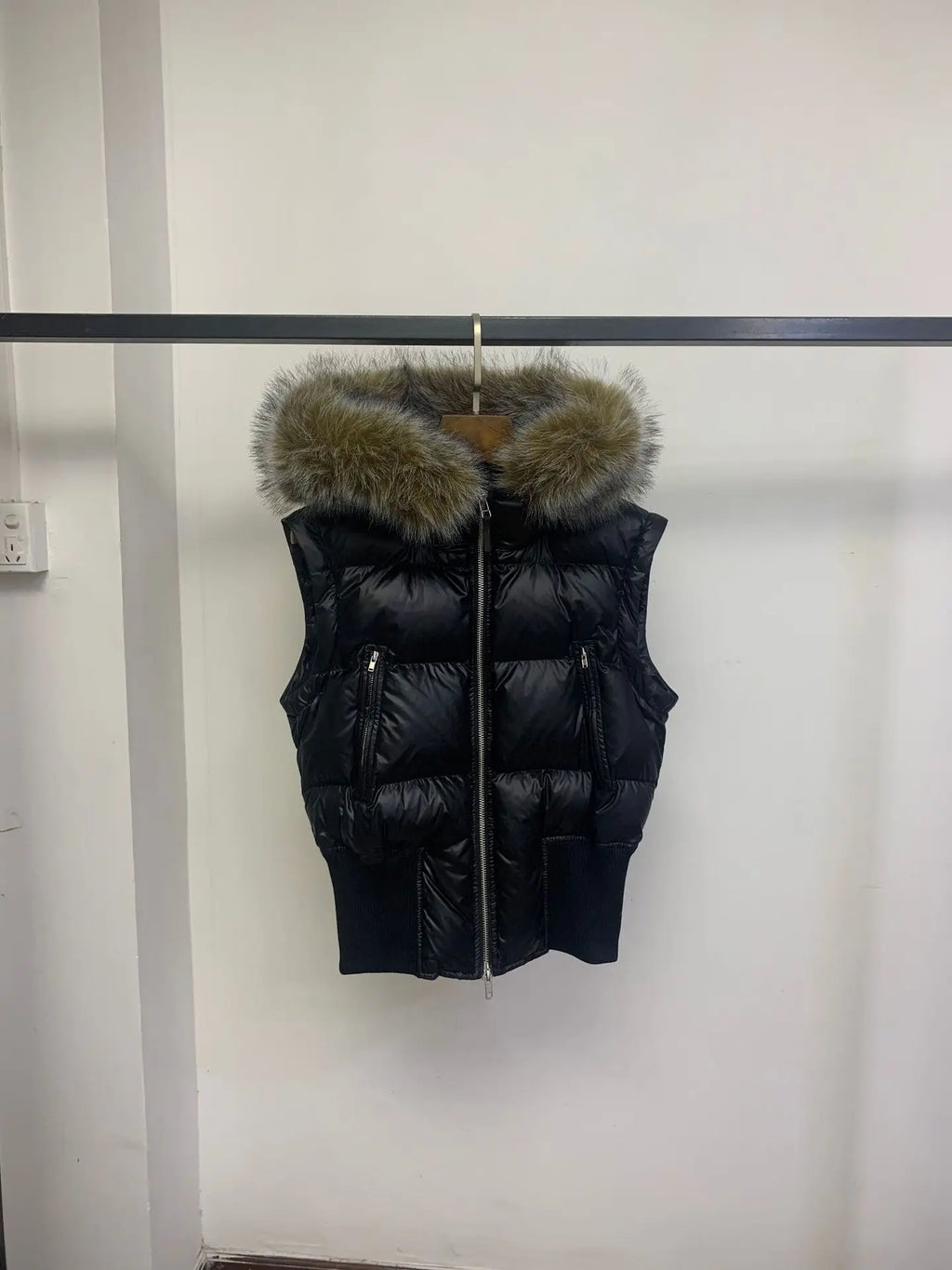 Doudoune « TrendNova Skyline Puffer » – Hiver Chic & Urbain ❄️🏙️